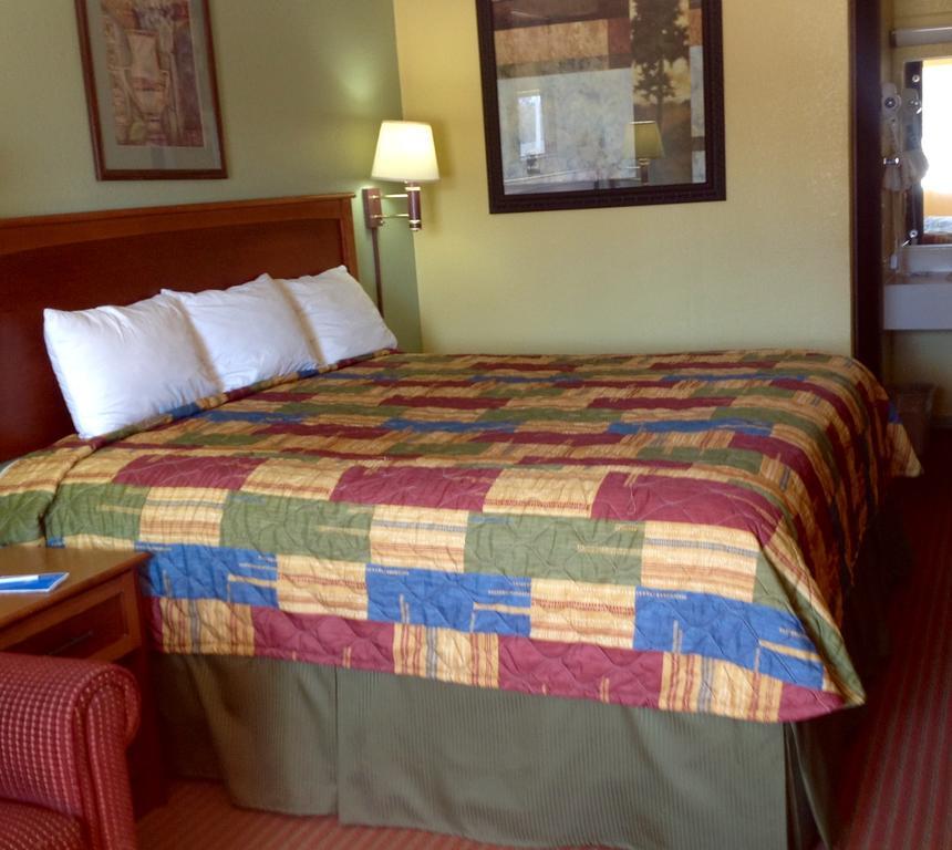 Rodeway Inn Concordia Dış mekan fotoğraf